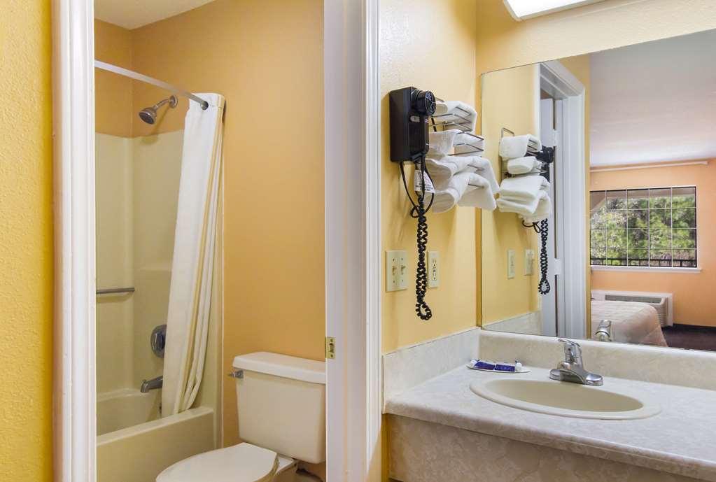 Americas Best Value Inn Darien Eksteriør bilde
