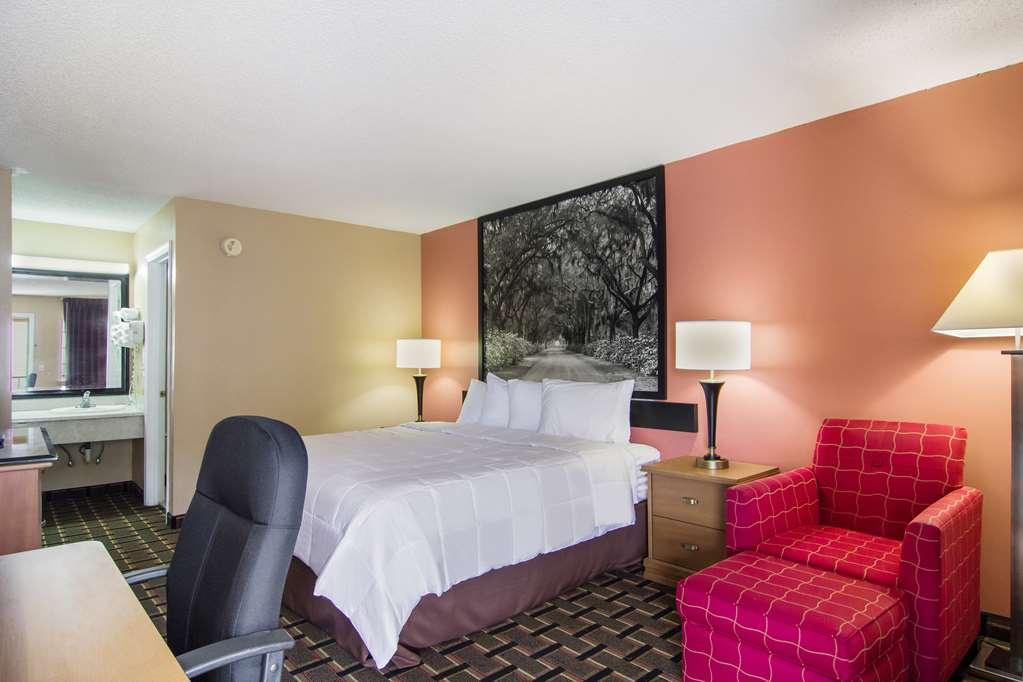 Americas Best Value Inn Darien Rom bilde