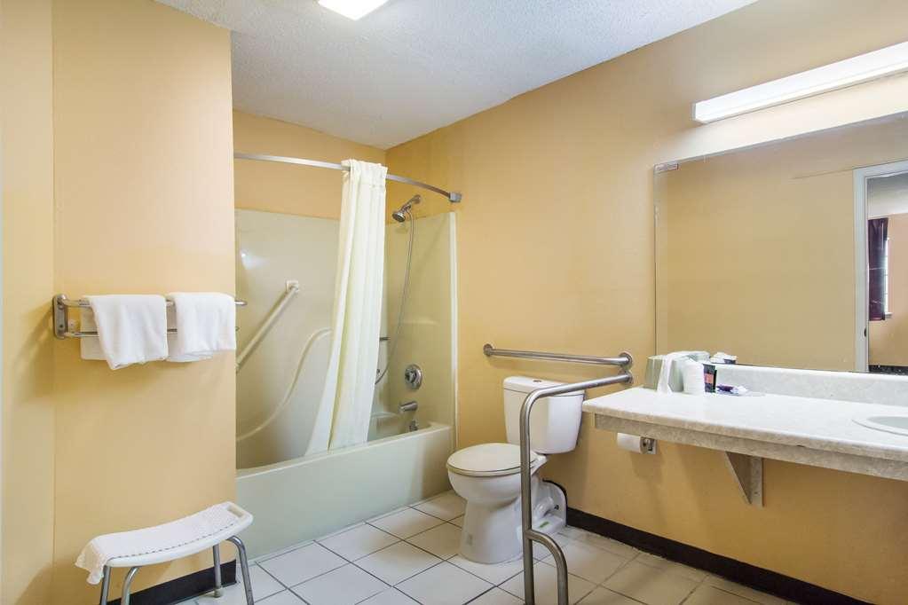 Americas Best Value Inn Darien Eksteriør bilde