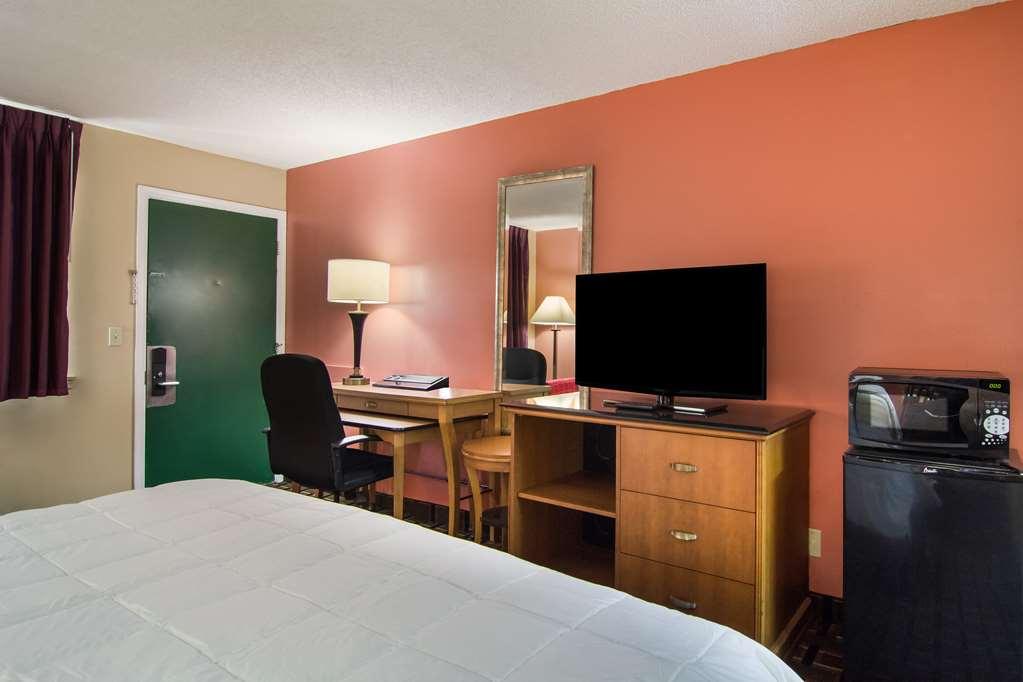 Americas Best Value Inn Darien Rom bilde