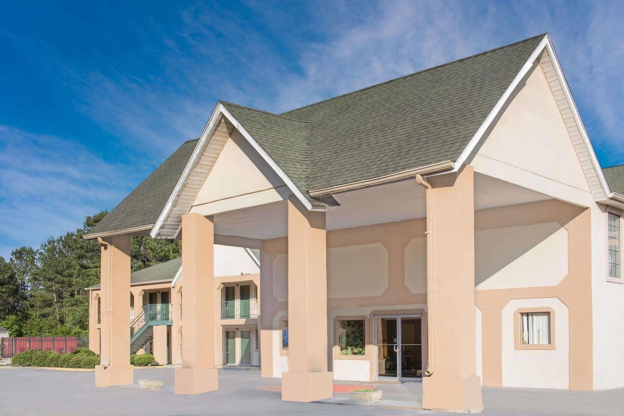 Americas Best Value Inn Darien Eksteriør bilde