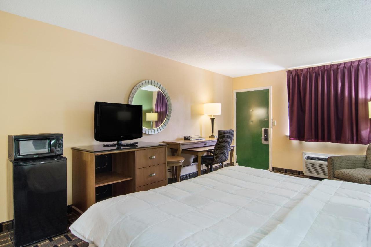 Americas Best Value Inn Darien Eksteriør bilde